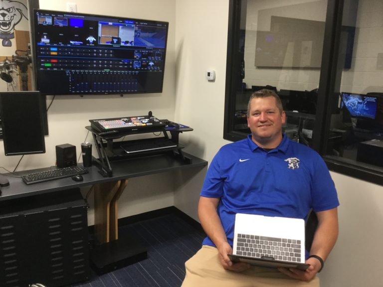 Frankfort Graduation Ceremony To Be Broadcast LIVE on WILO